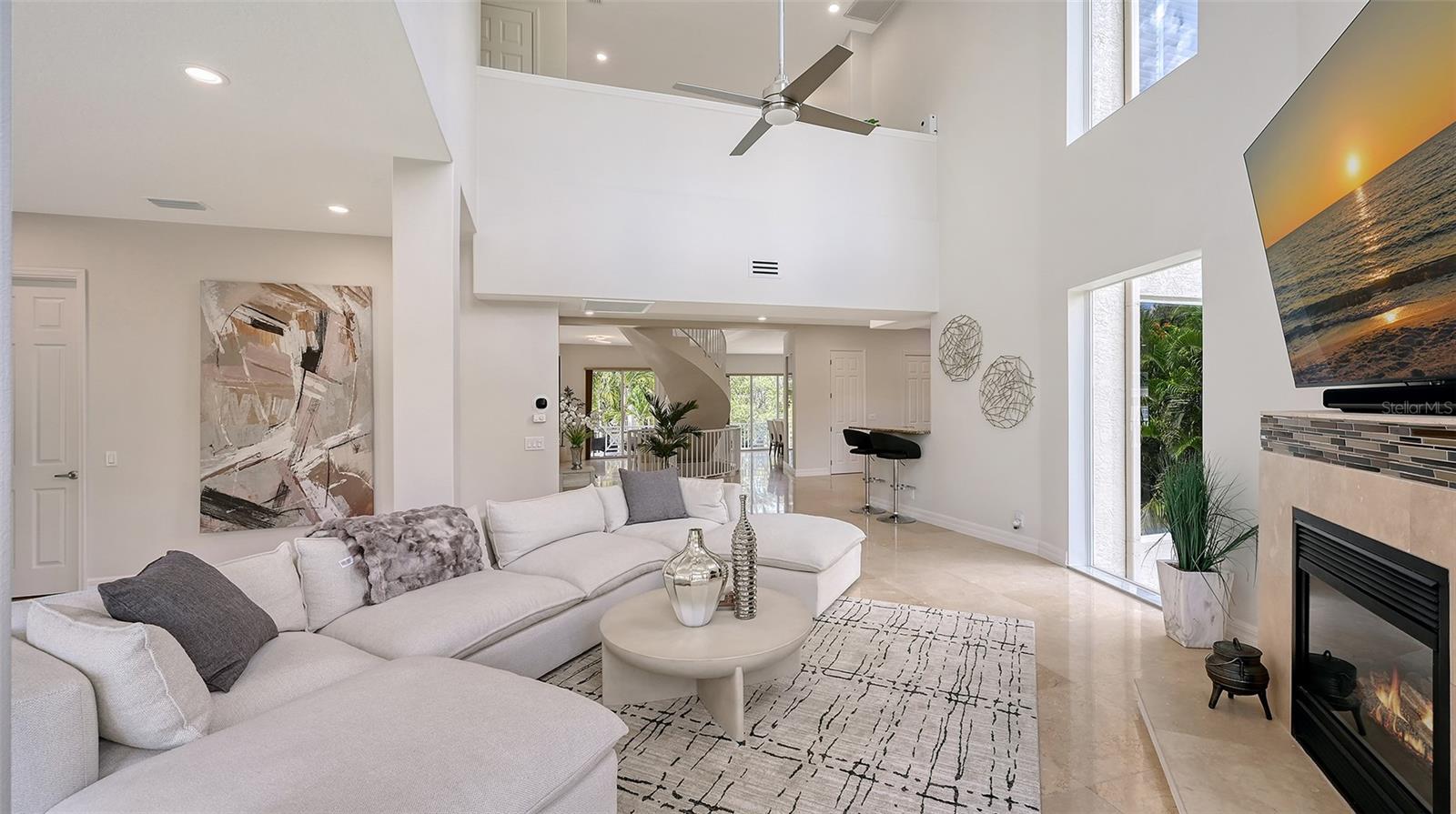 HAWKS HARBOR - Residential