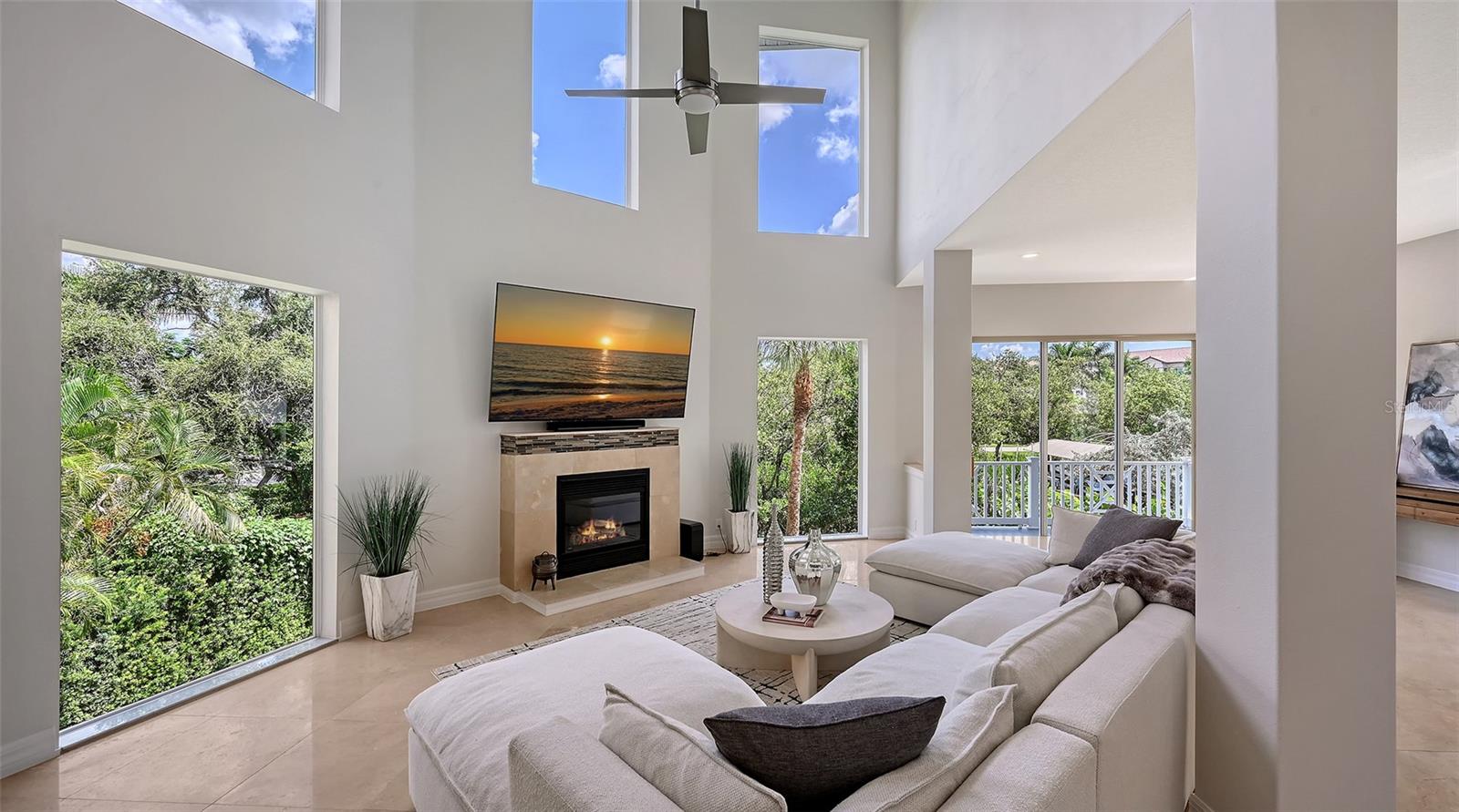 HAWKS HARBOR - Residential
