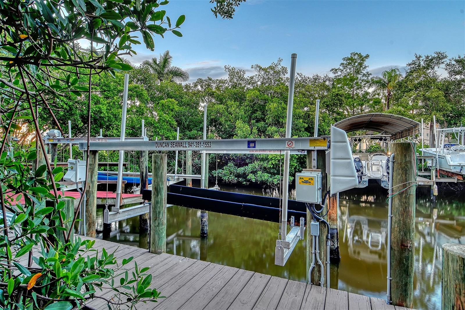 7154 HAWKS HARBOR CIRCLE