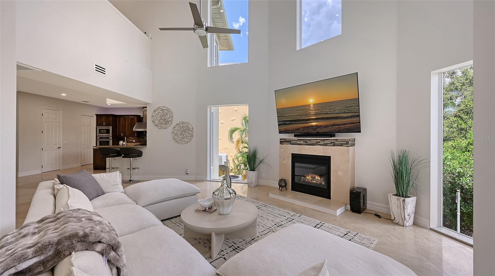 HAWKS HARBOR - Residential
