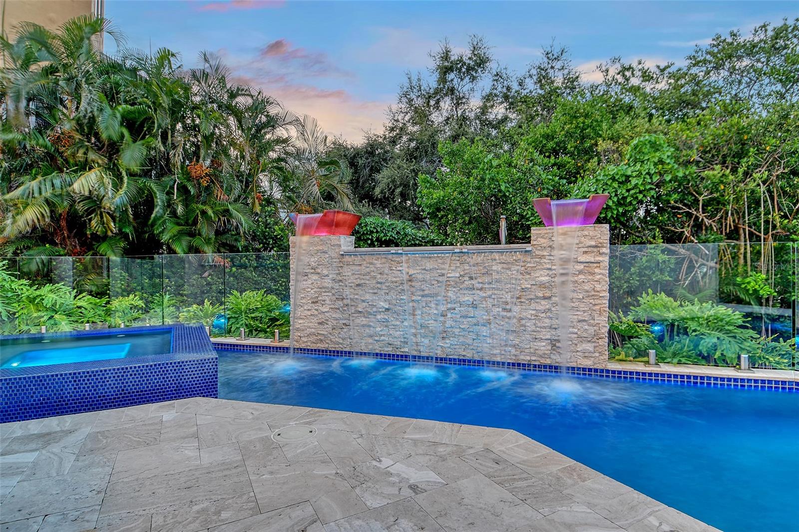 HAWKS HARBOR - Residential