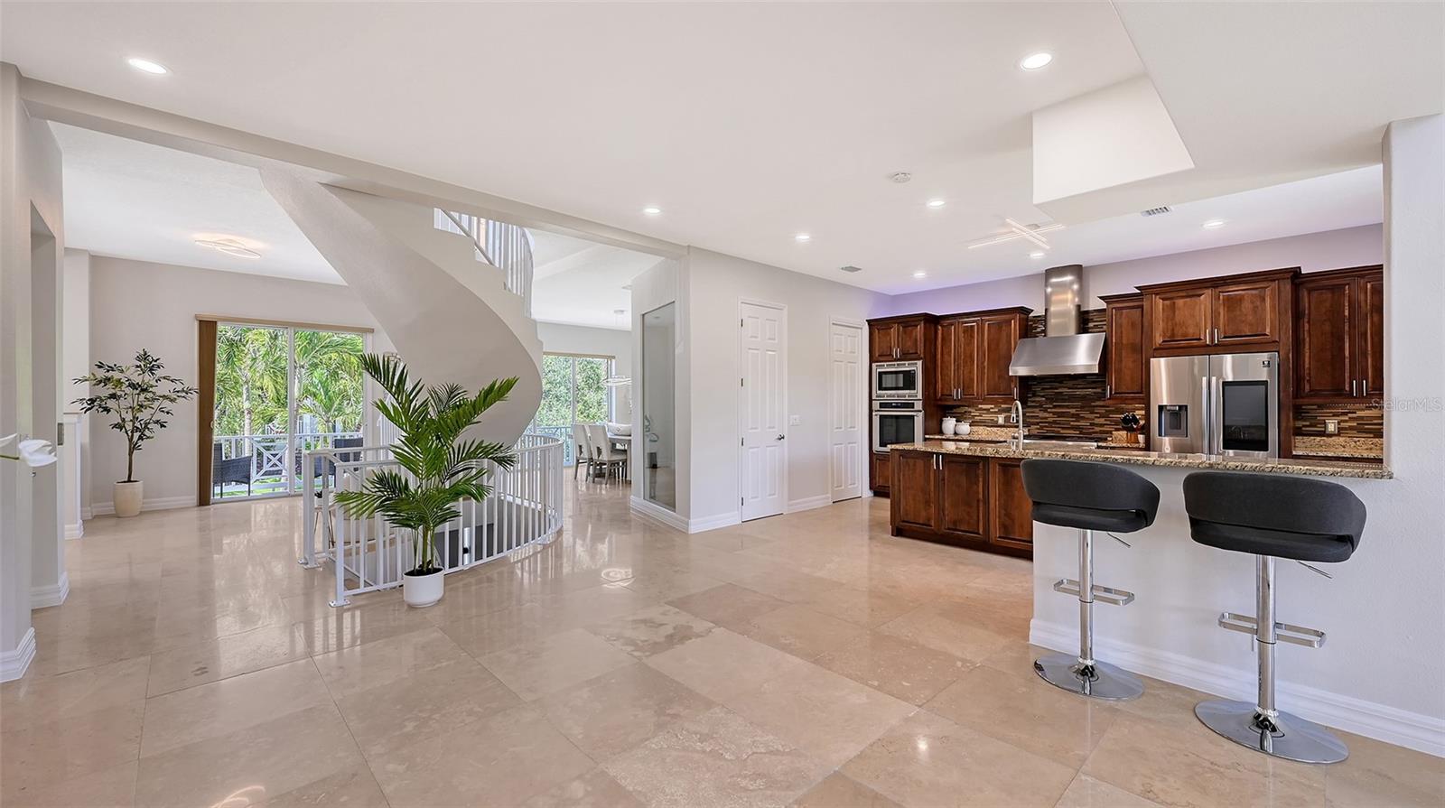 HAWKS HARBOR - Residential