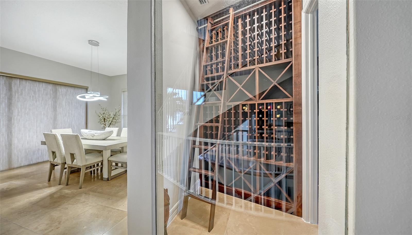 HAWKS HARBOR - Residential