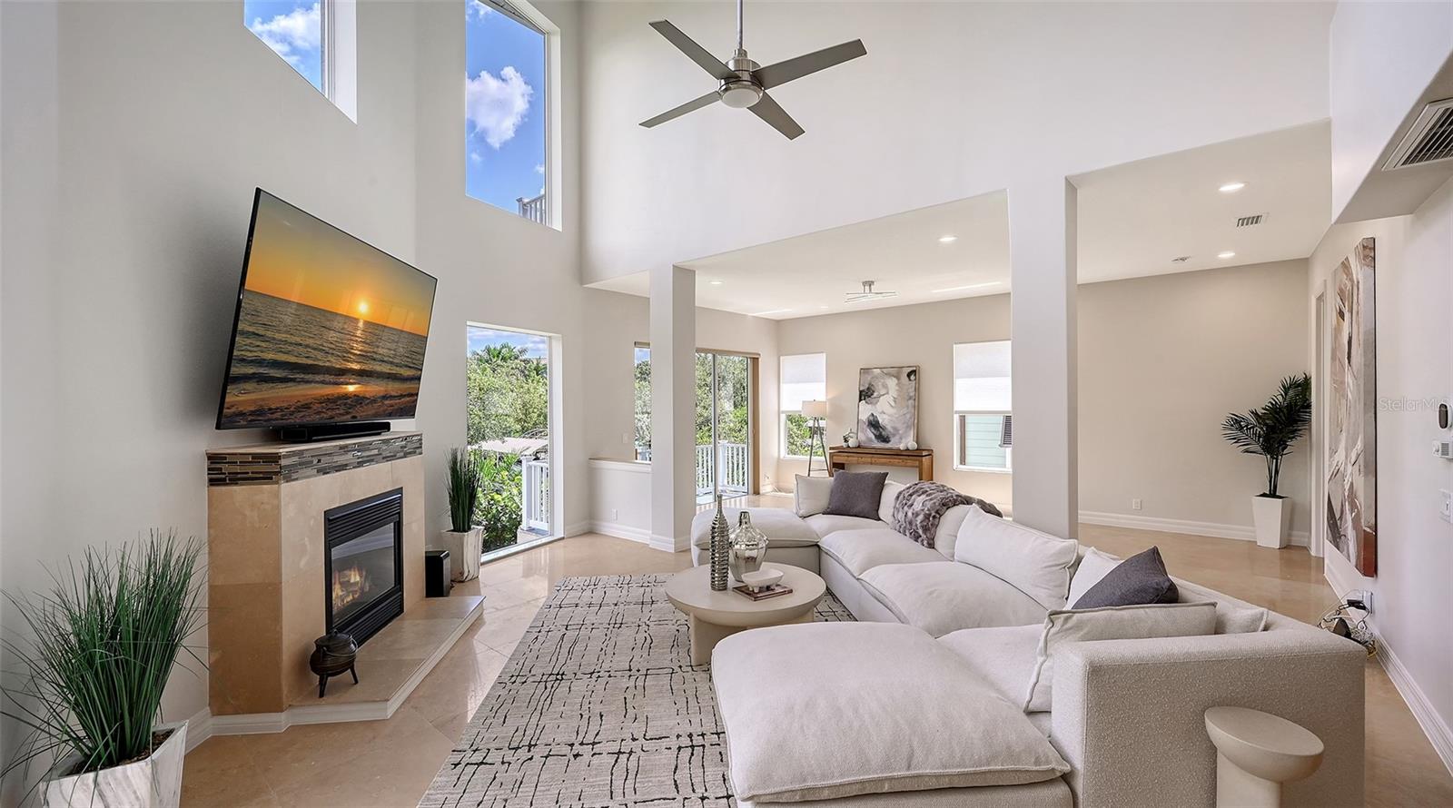 HAWKS HARBOR - Residential