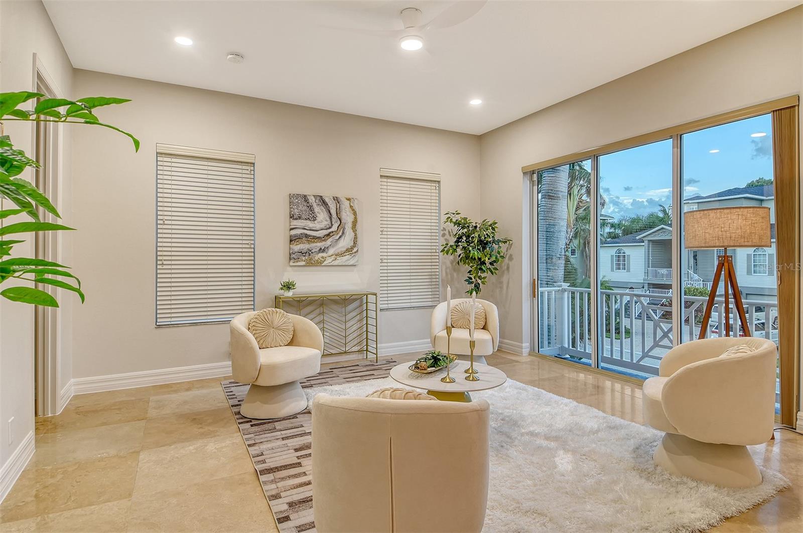 HAWKS HARBOR - Residential