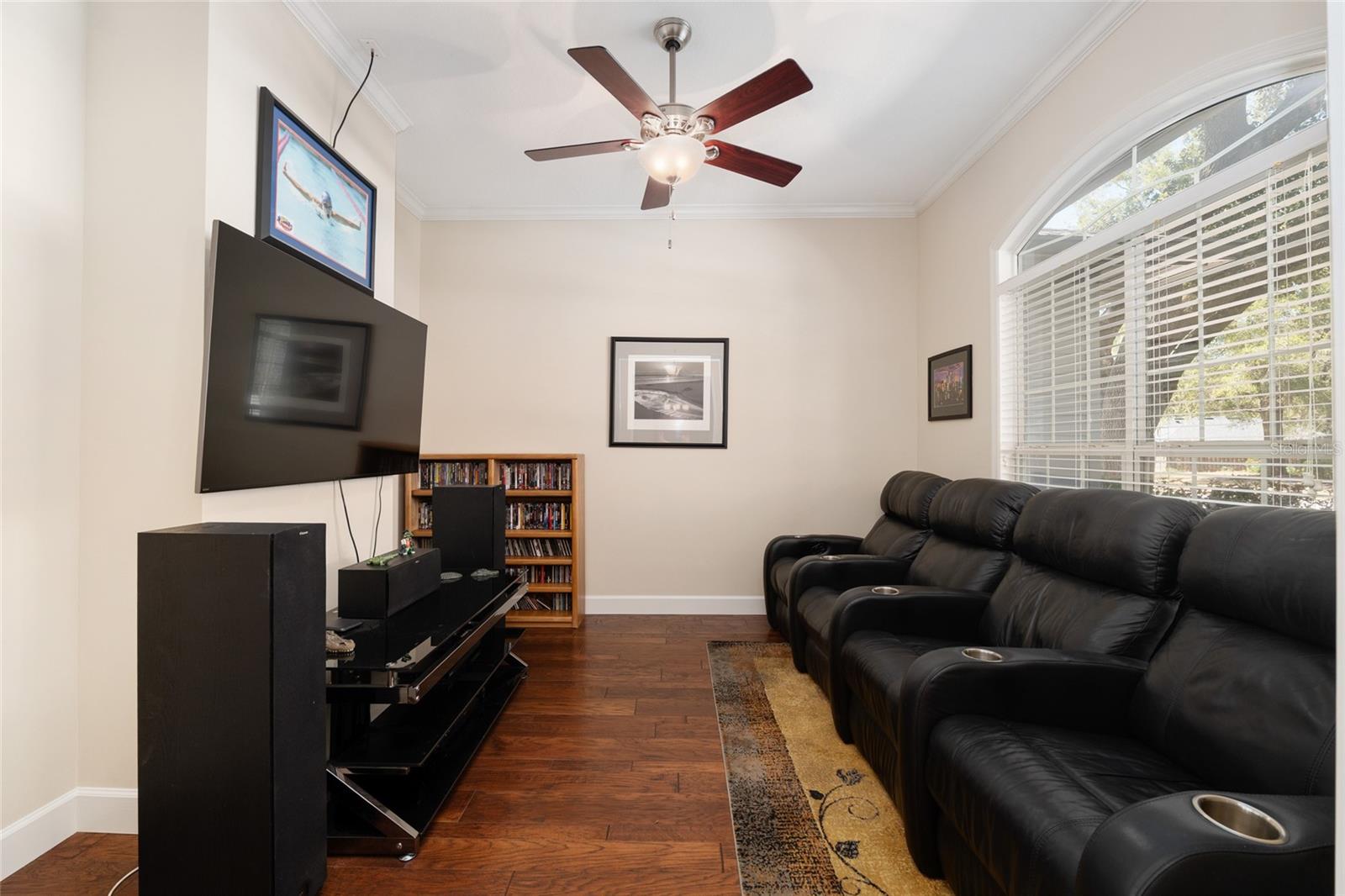 MENTONE - Residential