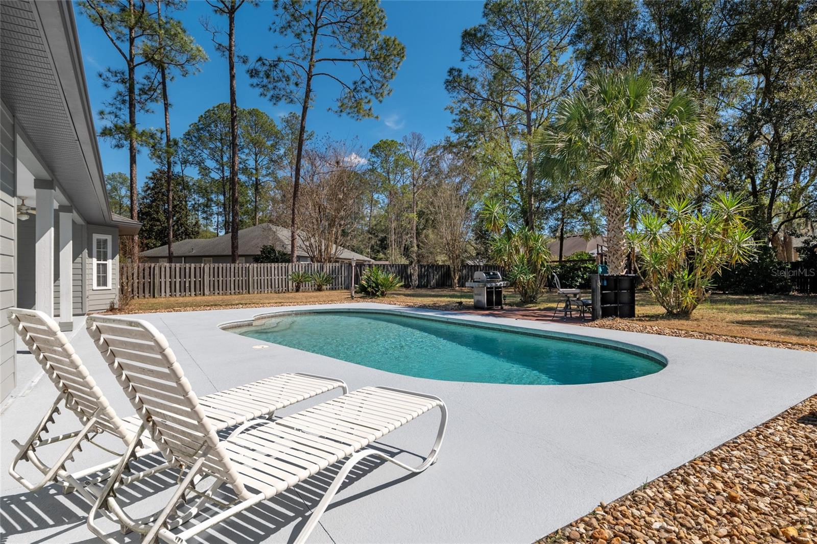 MENTONE - Residential