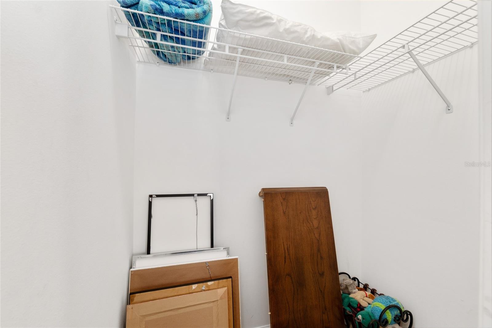 MENTONE - Residential