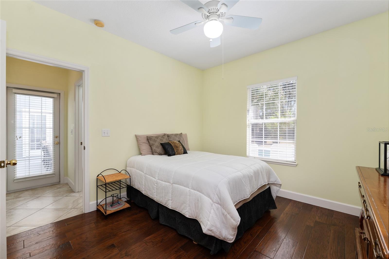 MENTONE - Residential