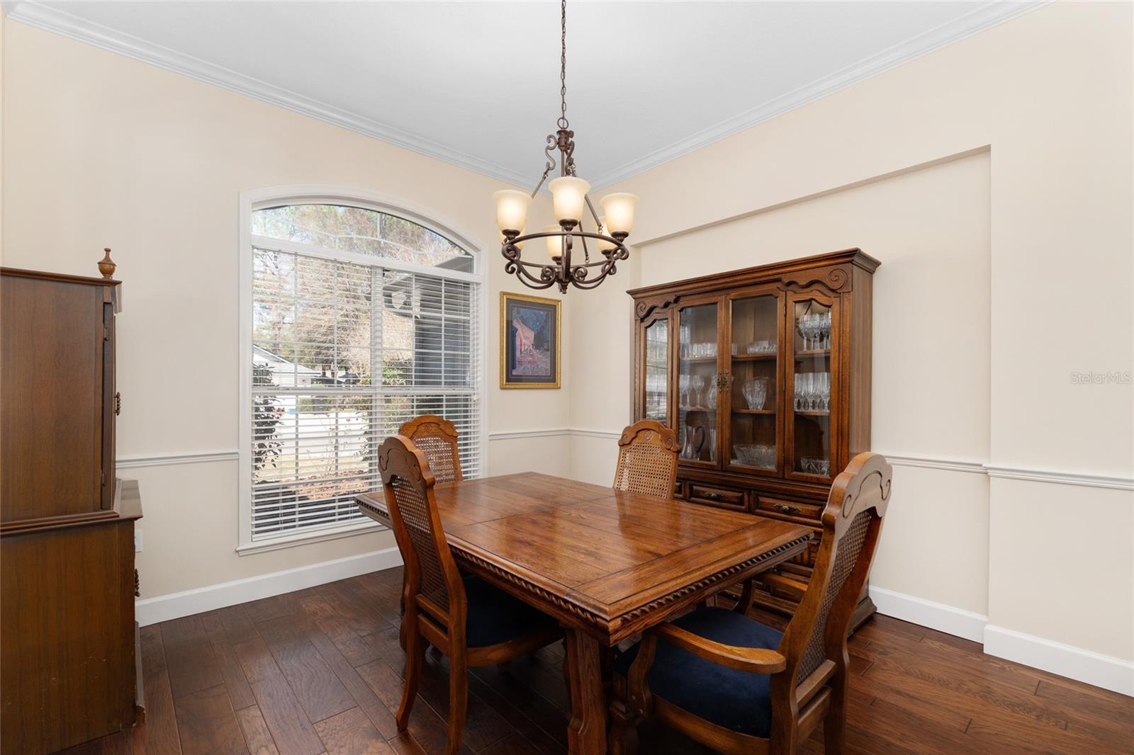 MENTONE - Residential