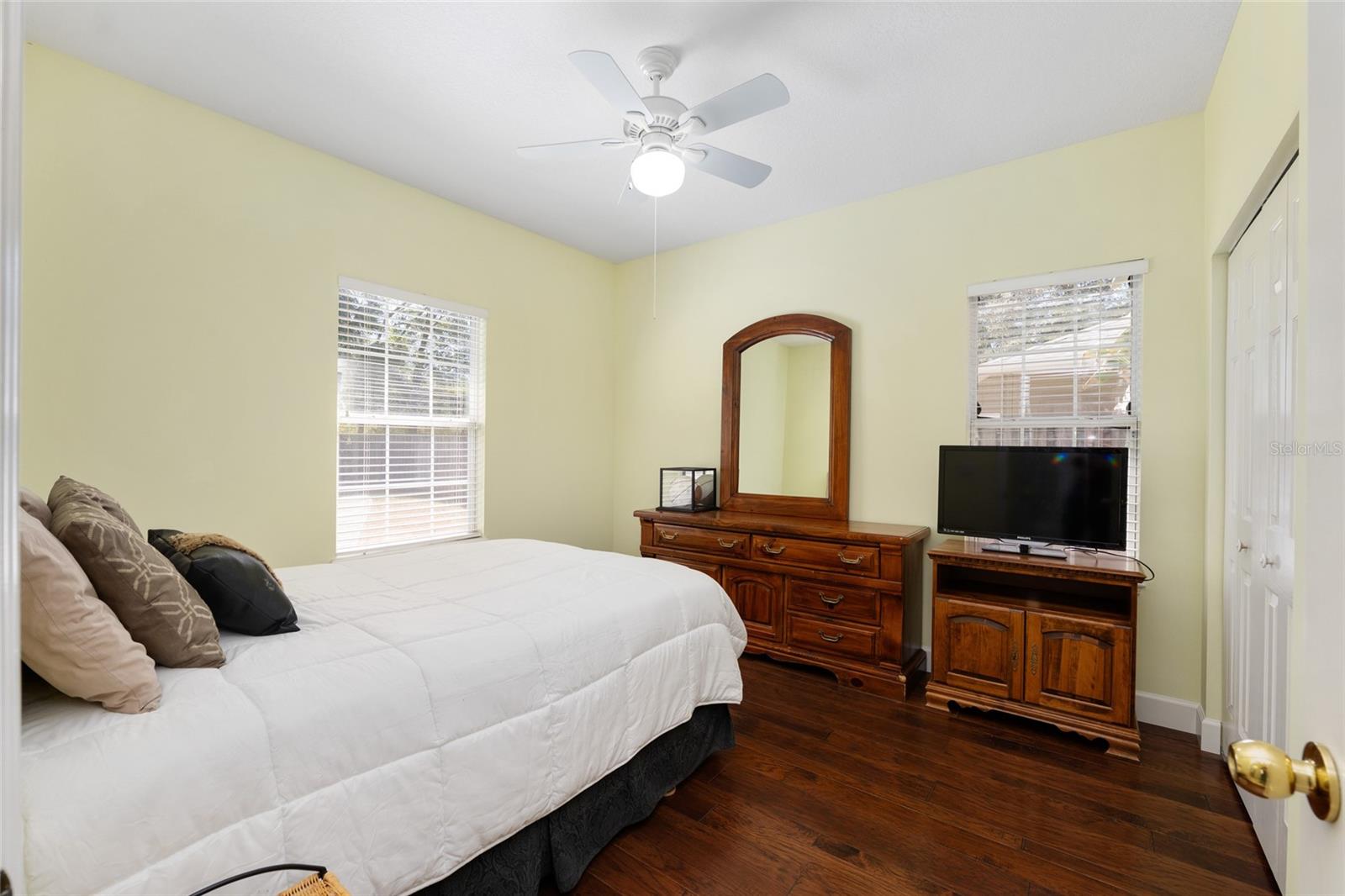 MENTONE - Residential