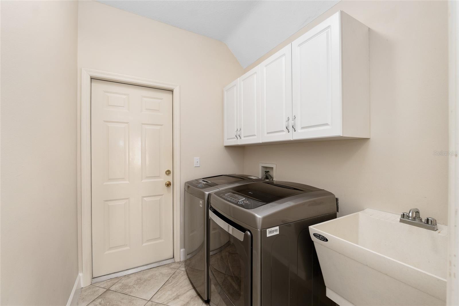 MENTONE - Residential