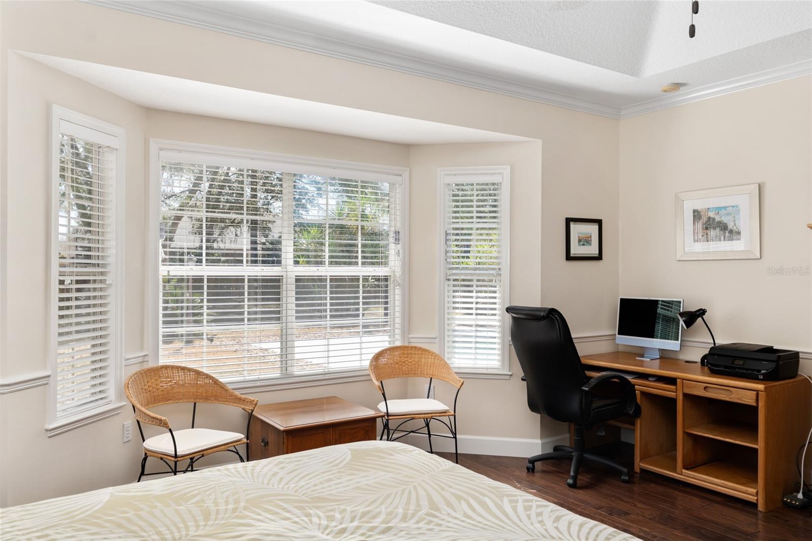 MENTONE - Residential