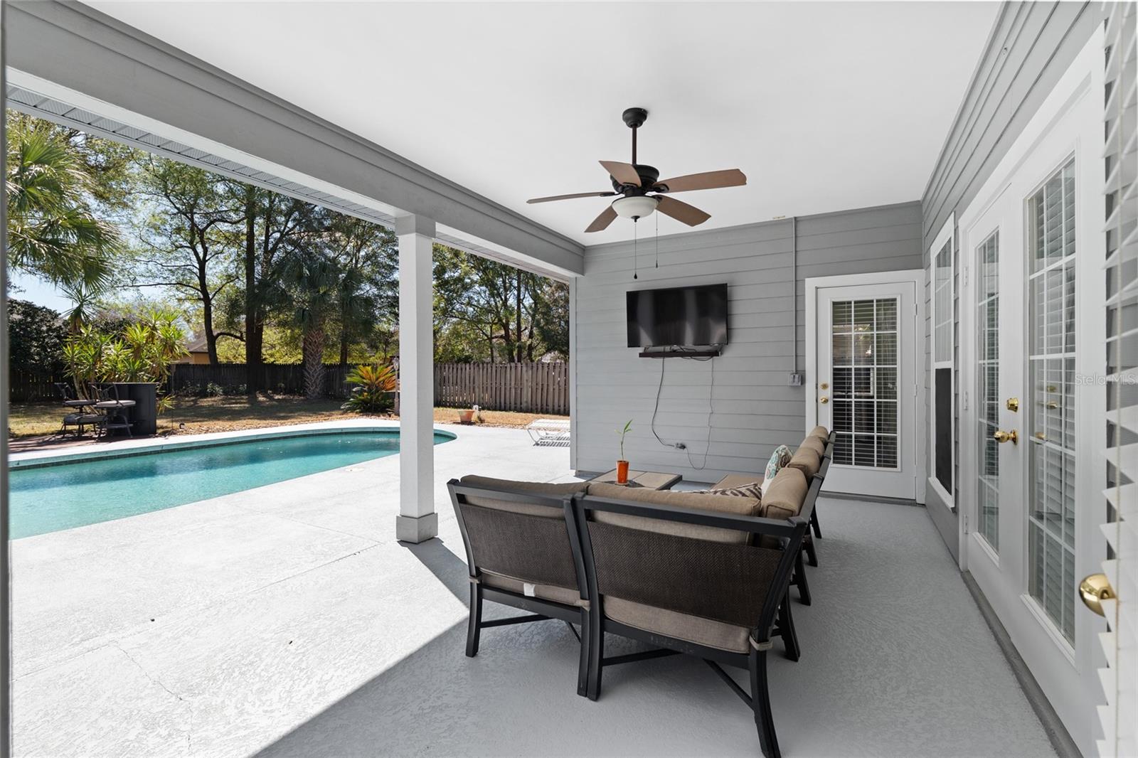 MENTONE - Residential