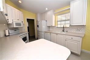 VILLAGEWALK - Residential Lease