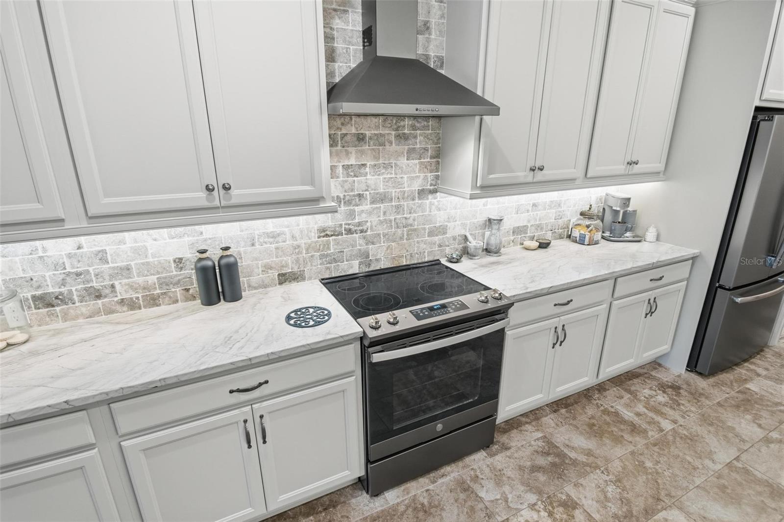 HIDDEN LAKES PH 1 - Residential