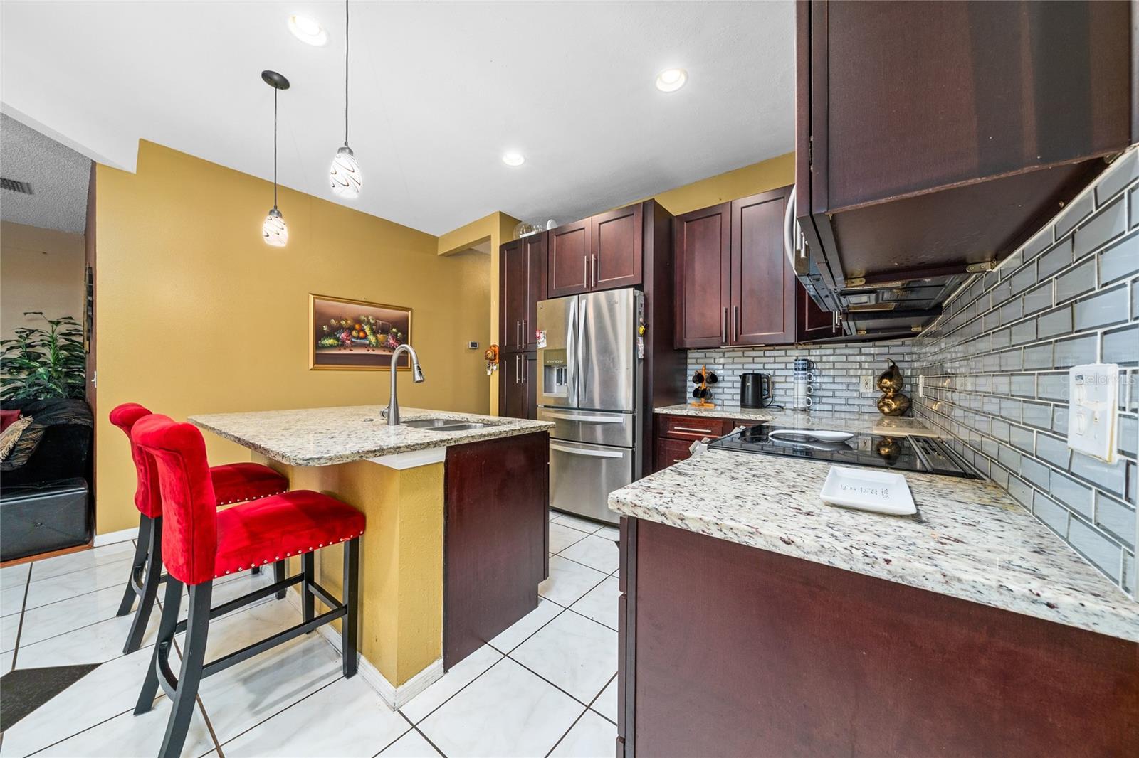 WILLOW BEND AT CRESCENT LAKES - Residential