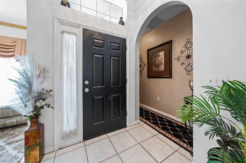 Photo of 2410 Willow Tree Lane, Kissimmee, FL 34758 (MLS # O6357278)