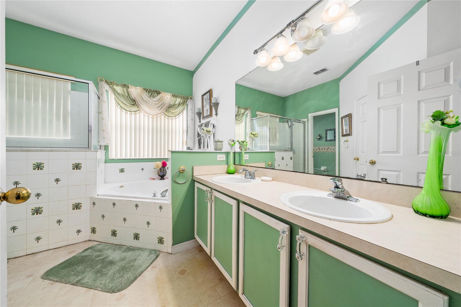 WILLOW BEND AT CRESCENT LAKES - Residential