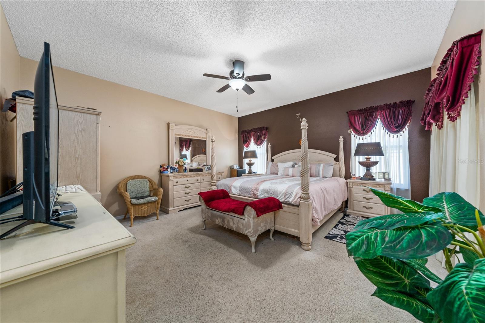 WILLOW BEND AT CRESCENT LAKES - Residential