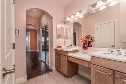 A home in TAMPA