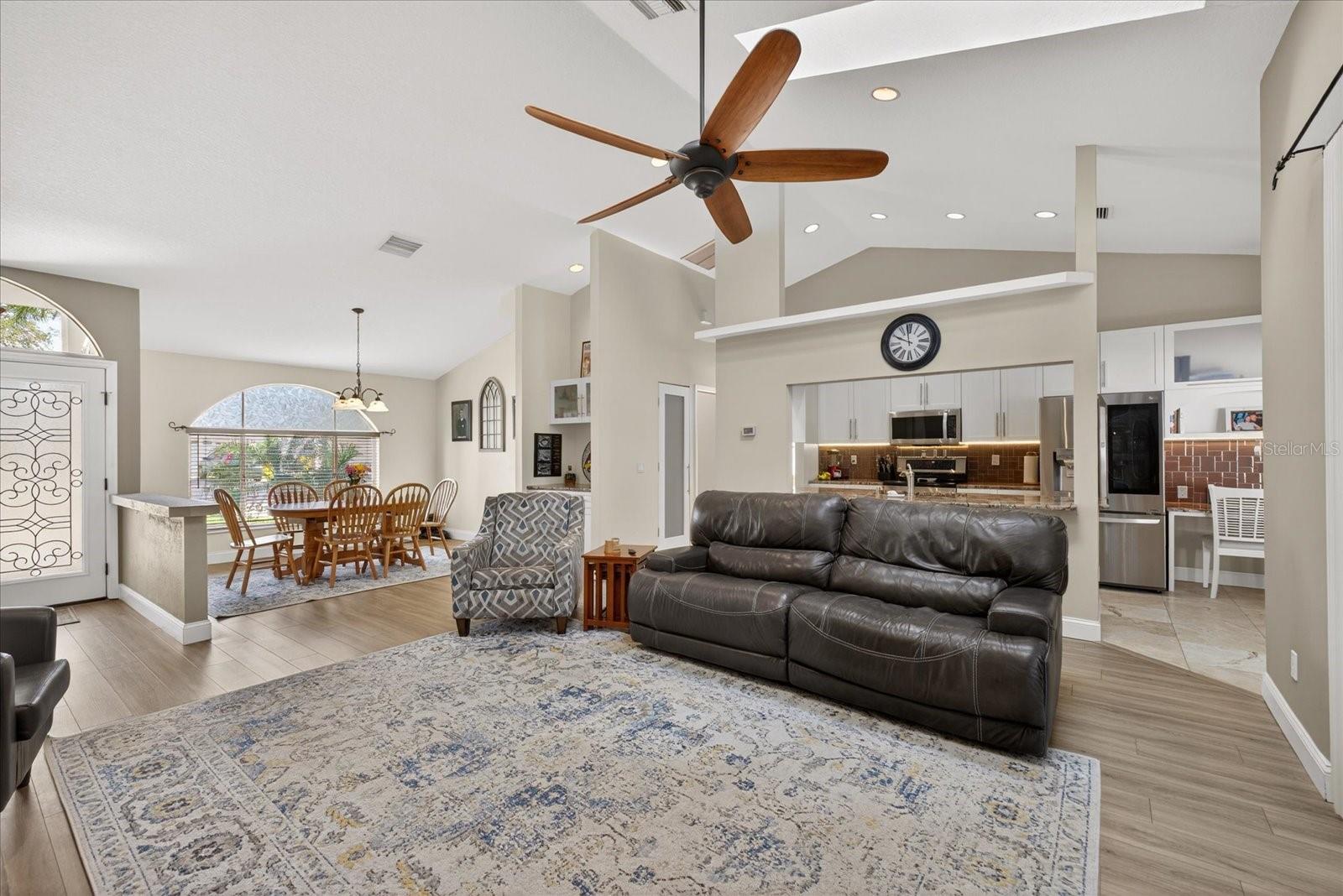 CROSSINGS AT LAKE TARPON - Residential