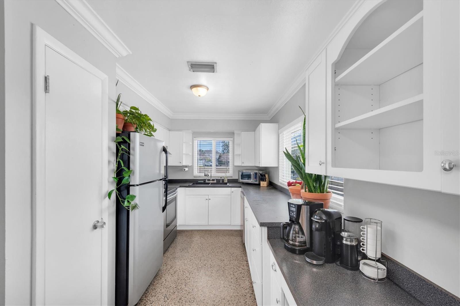 MIDWEST SUB CORR - Residential Lease