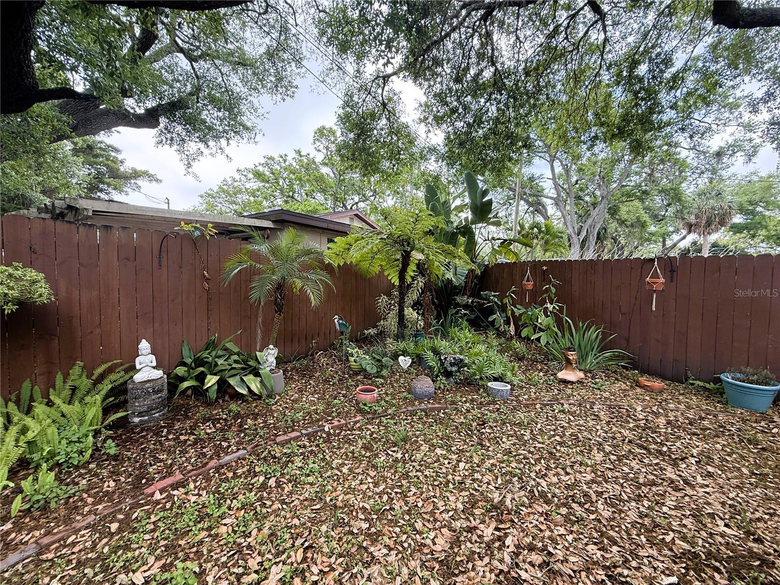 JUNGLE TERRACE SEC A - Residential Lease