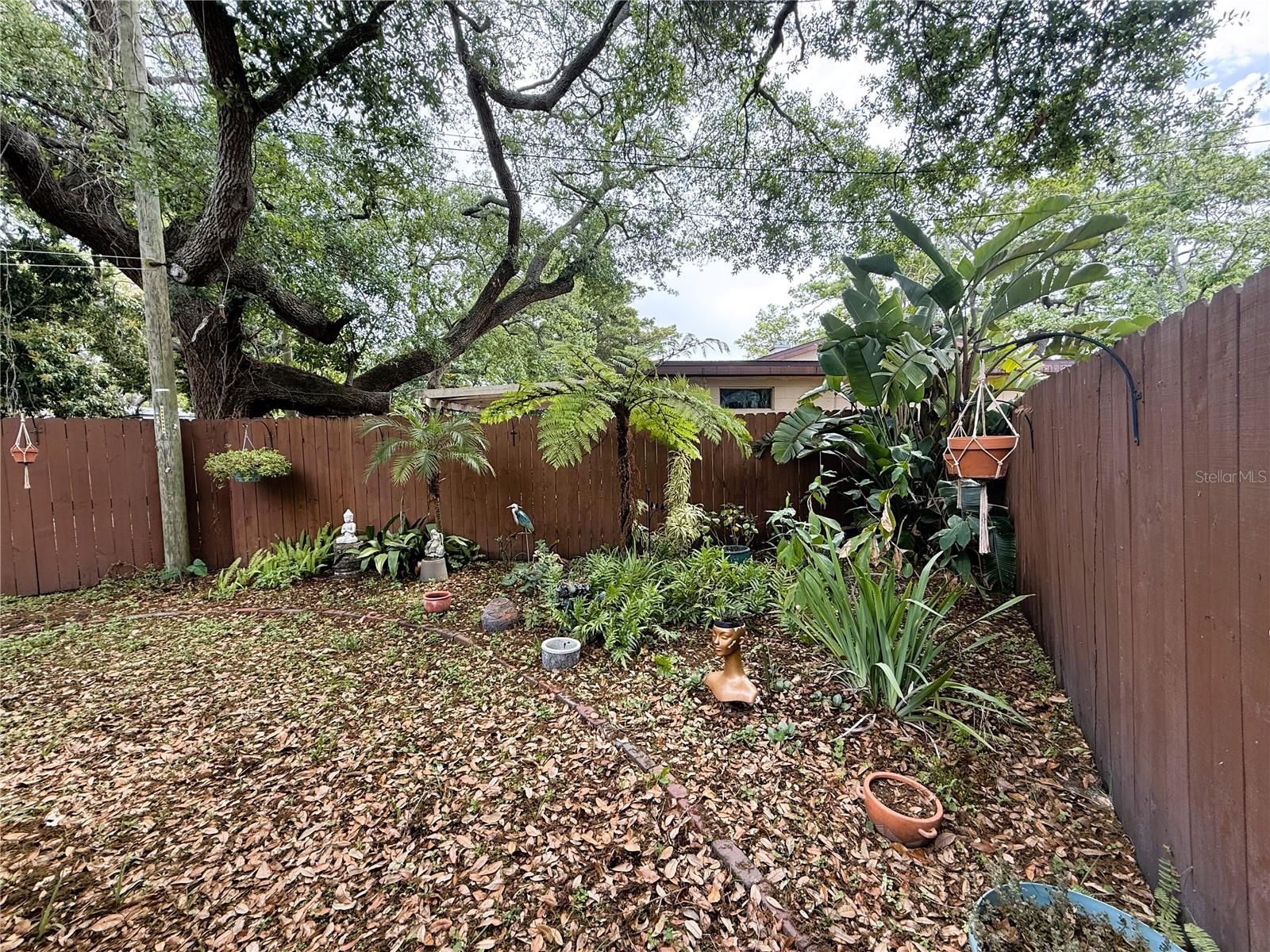 JUNGLE TERRACE SEC A - Residential Lease