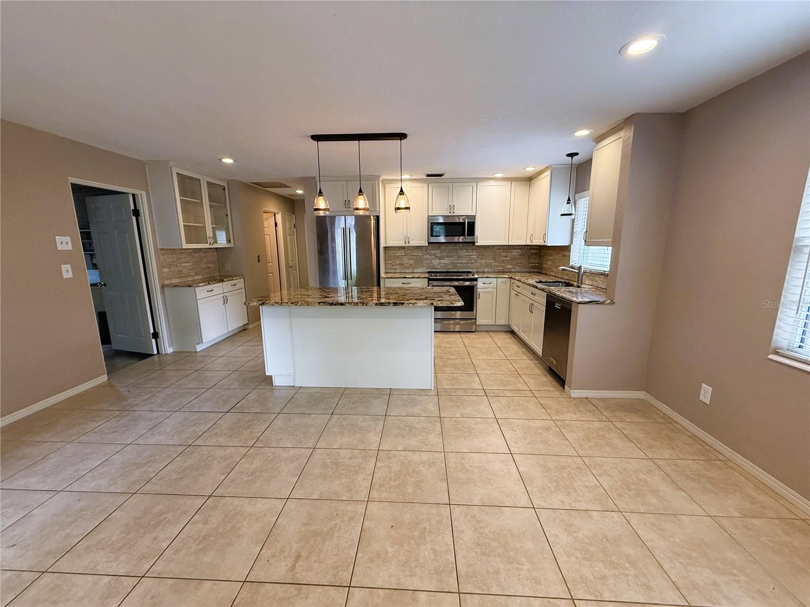 JUNGLE TERRACE SEC A - Residential Lease