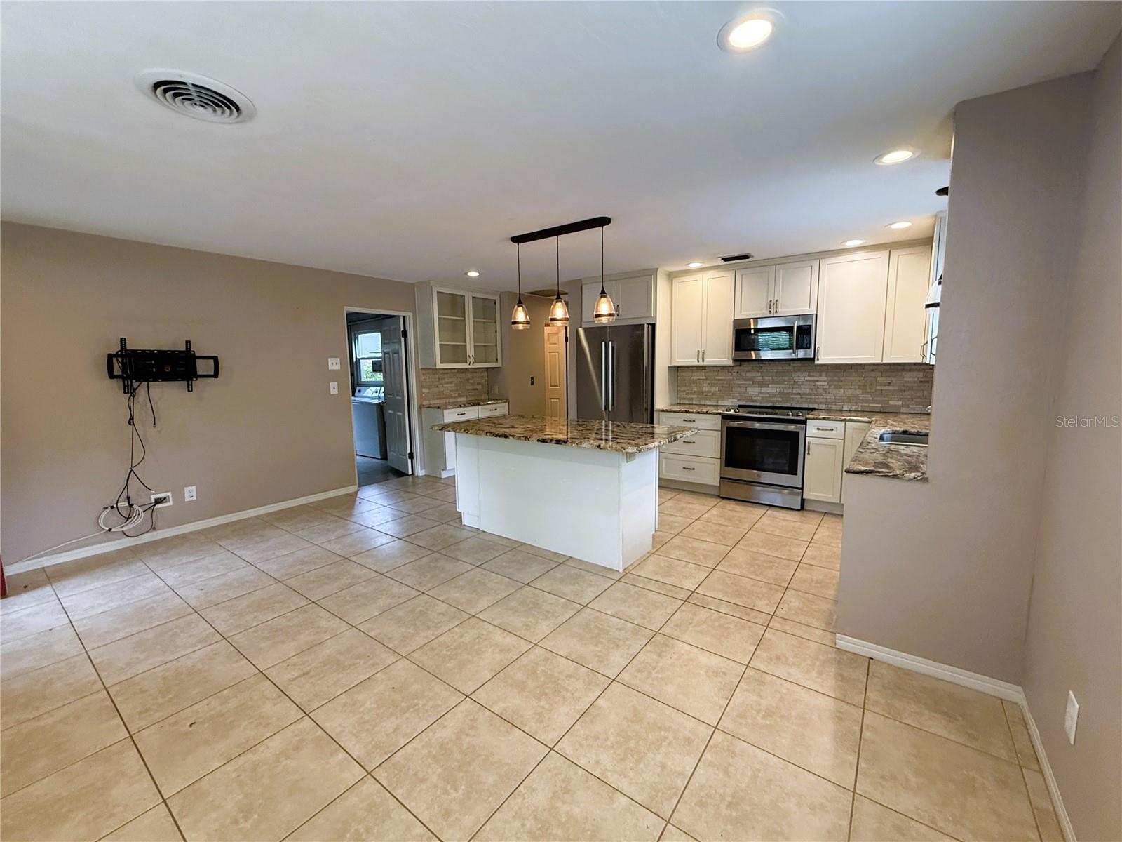 JUNGLE TERRACE SEC A - Residential Lease