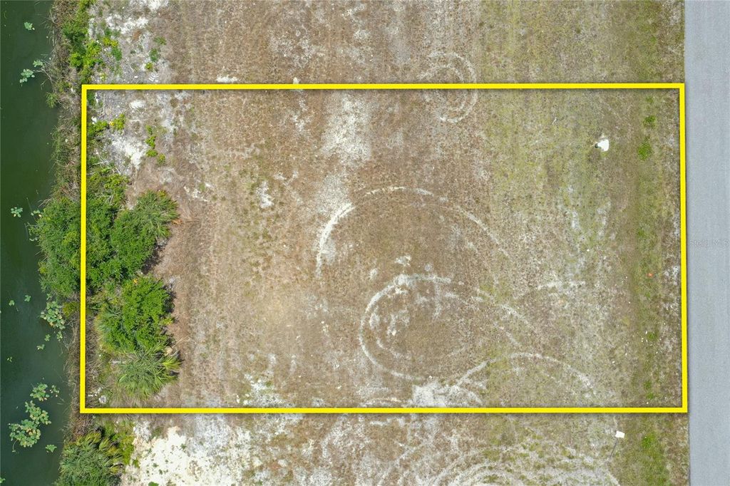 Photo of 3023 NE 5th Place, Cape Coral, FL 33909 (MLS # NS1084908)