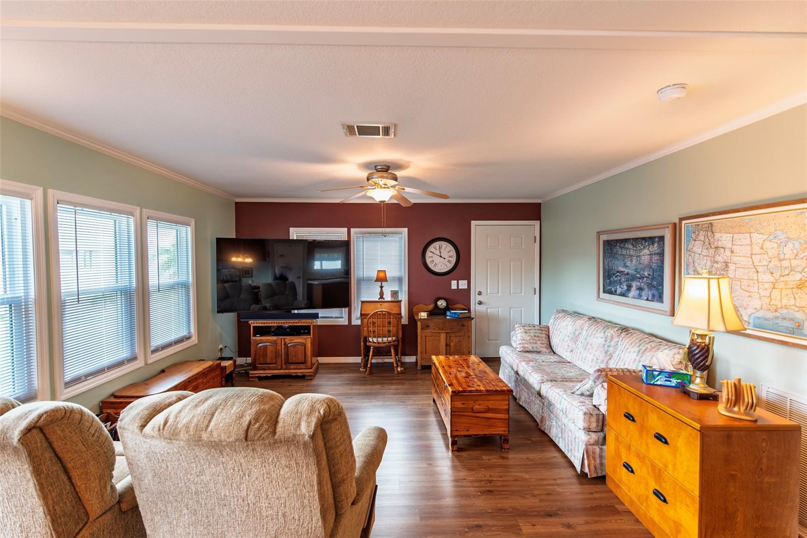 21 BRINK AVENUE