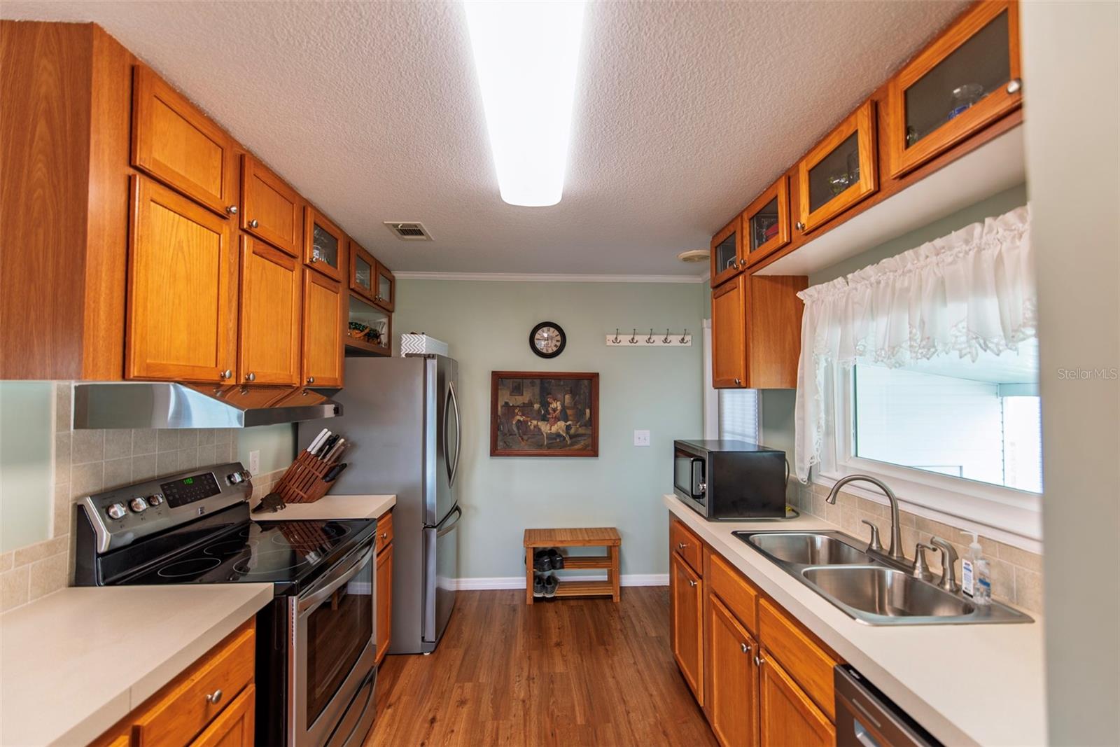 21 BRINK AVENUE