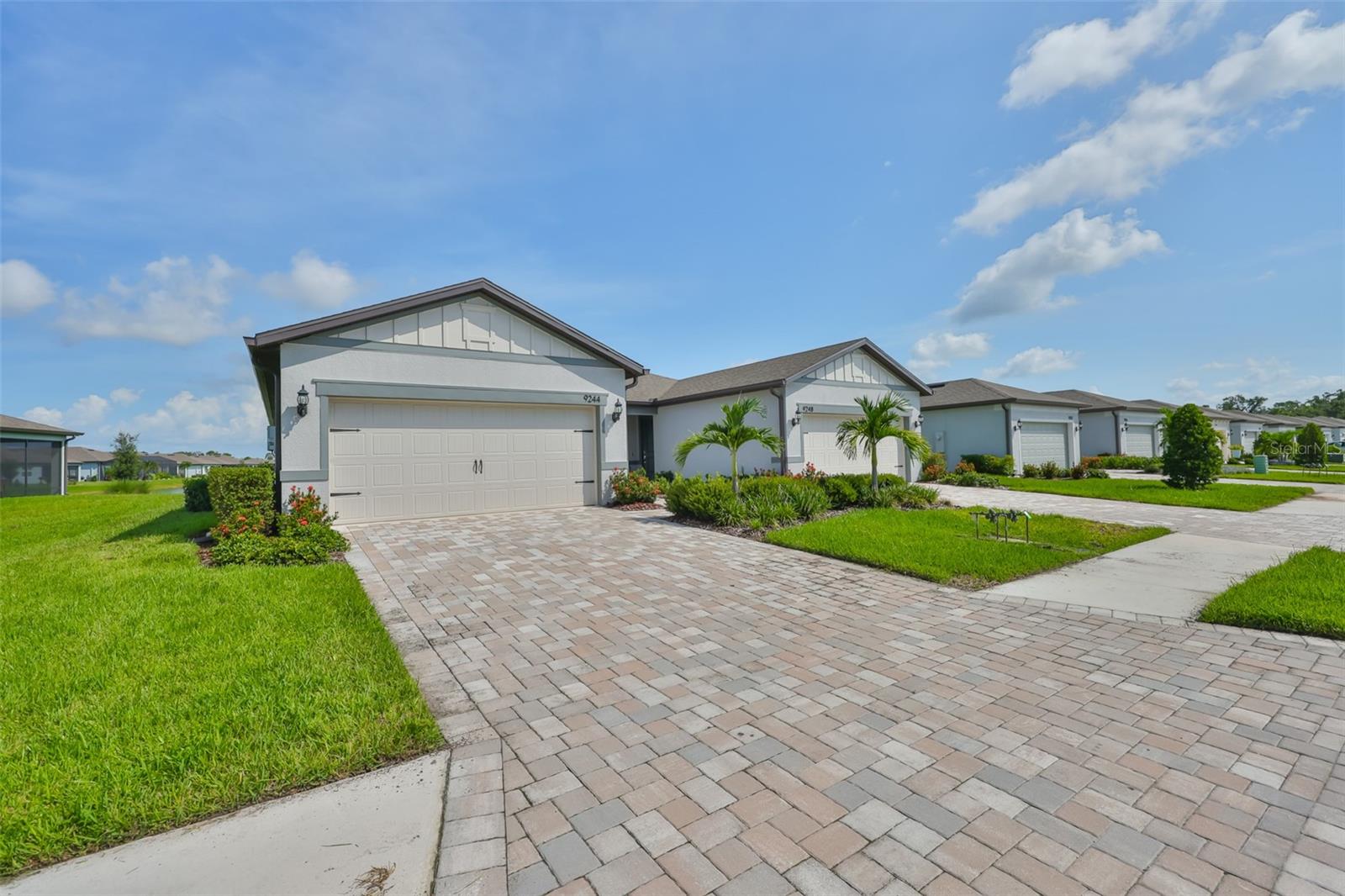 9244 BALLASTER POINTE LOOP