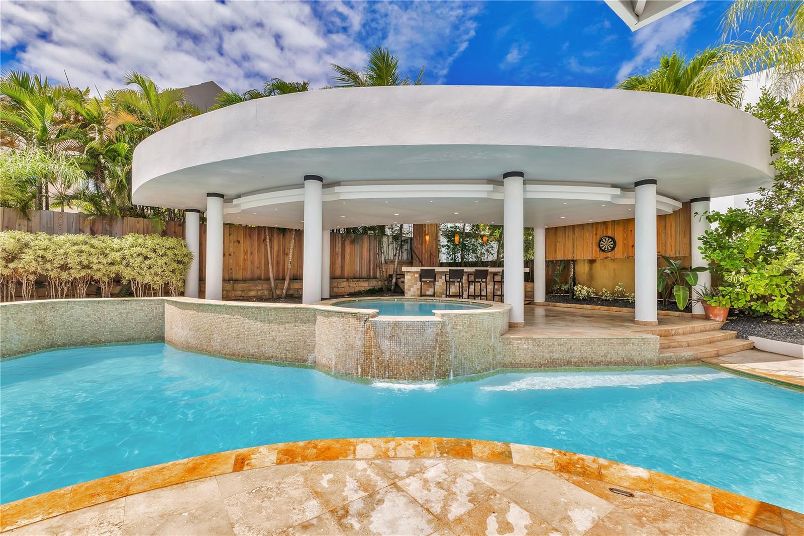 PASEO LAS PALMAS - Residential