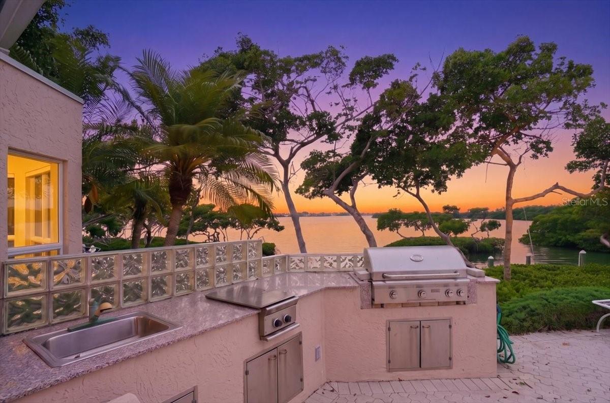 QUEENS HARBOUR - Residential