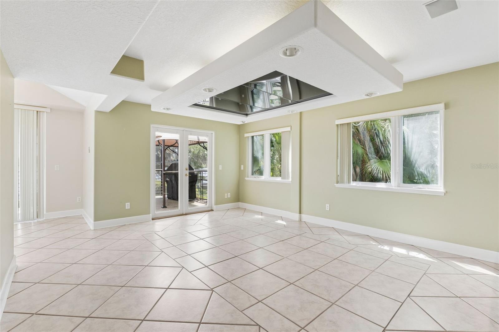 DOWN POINT SUB - Residential