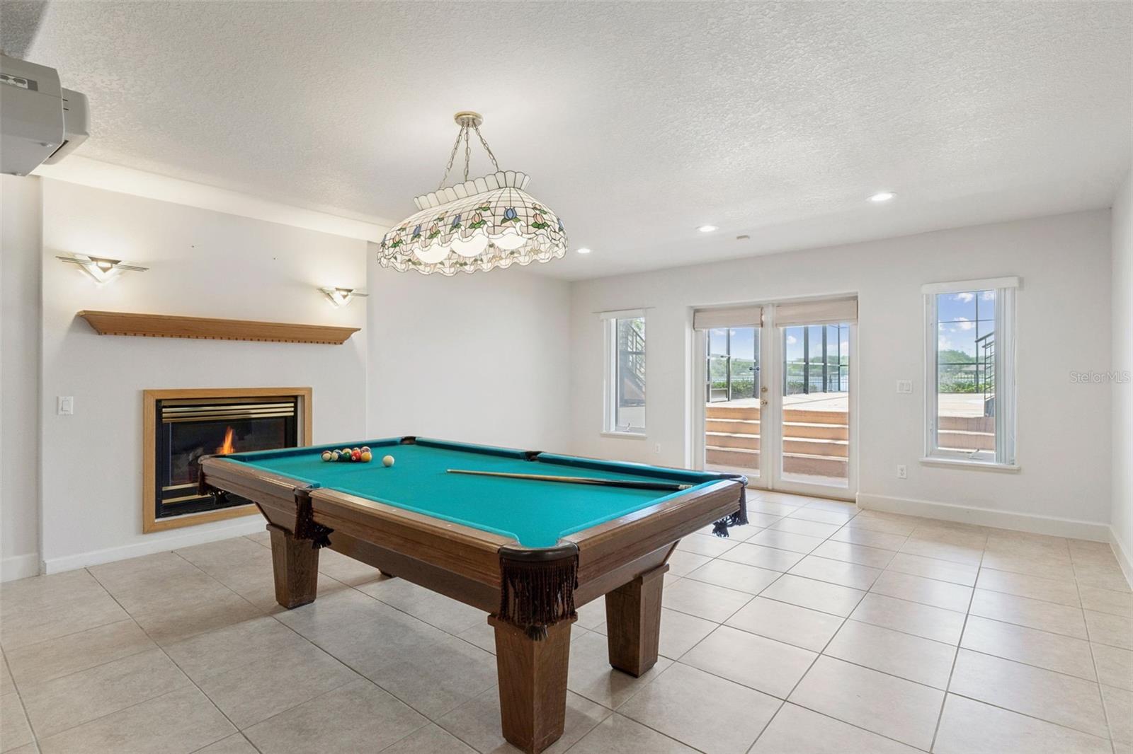 DOWN POINT SUB - Residential