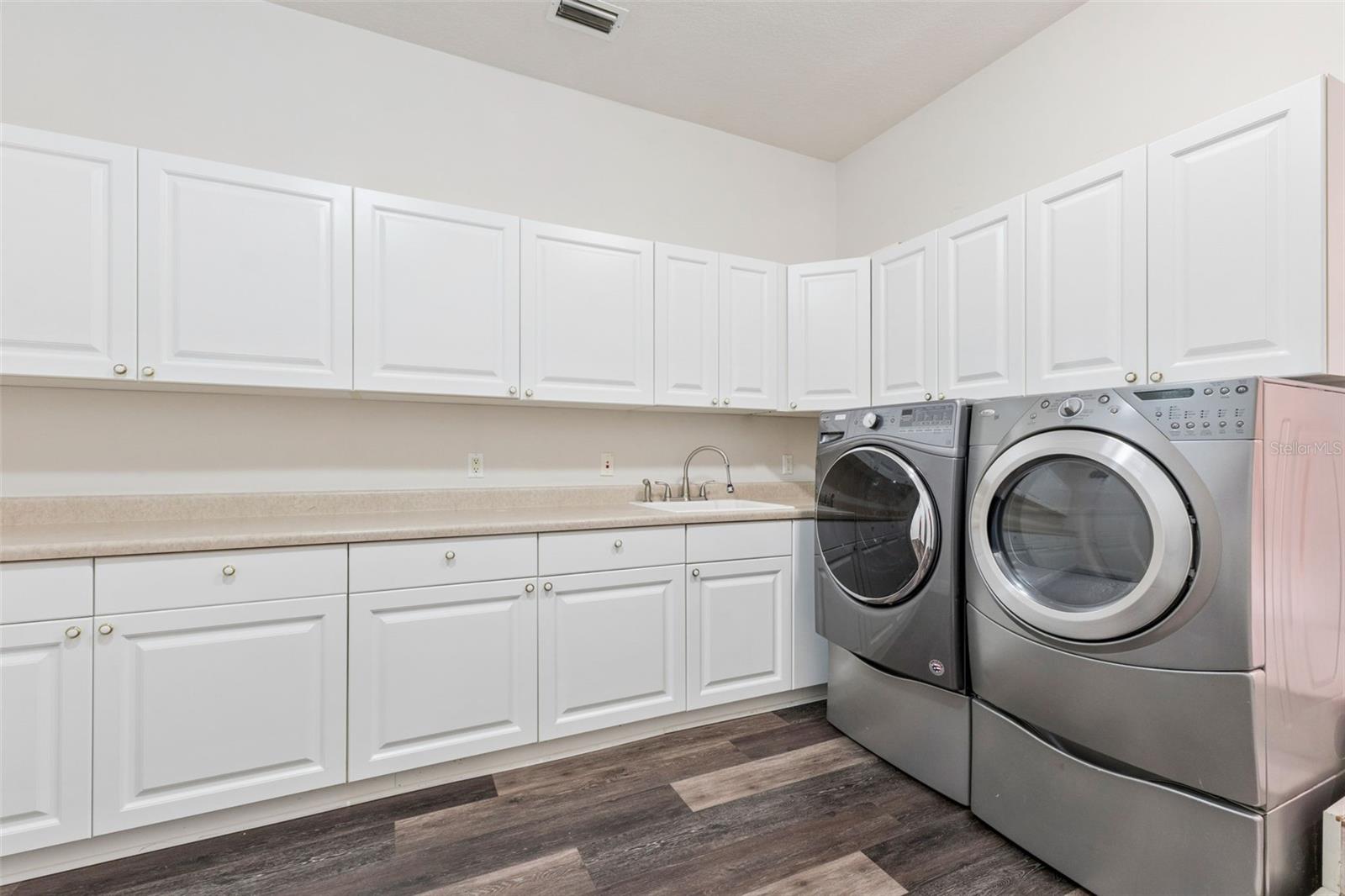 DOWN POINT SUB - Residential