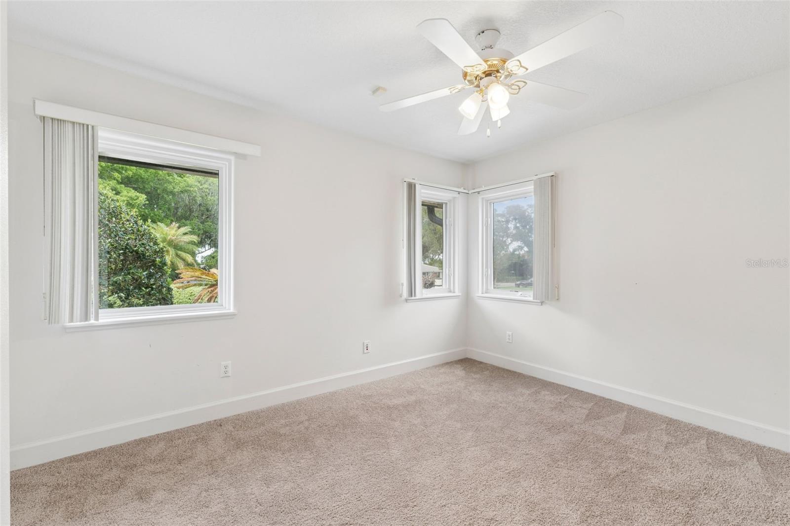 DOWN POINT SUB - Residential