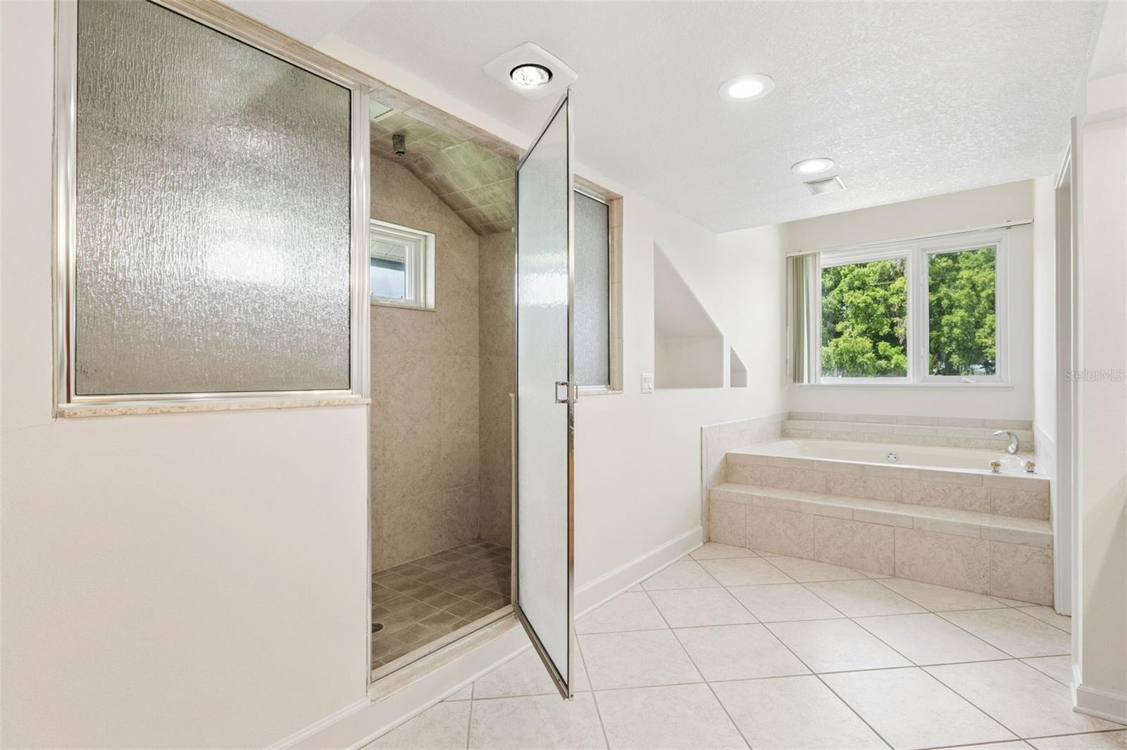 DOWN POINT SUB - Residential