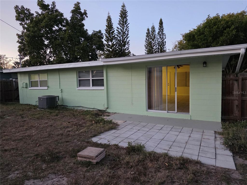 Photo of 298 11th Avenue SW, Largo, FL 33770 (MLS # TB8471583)