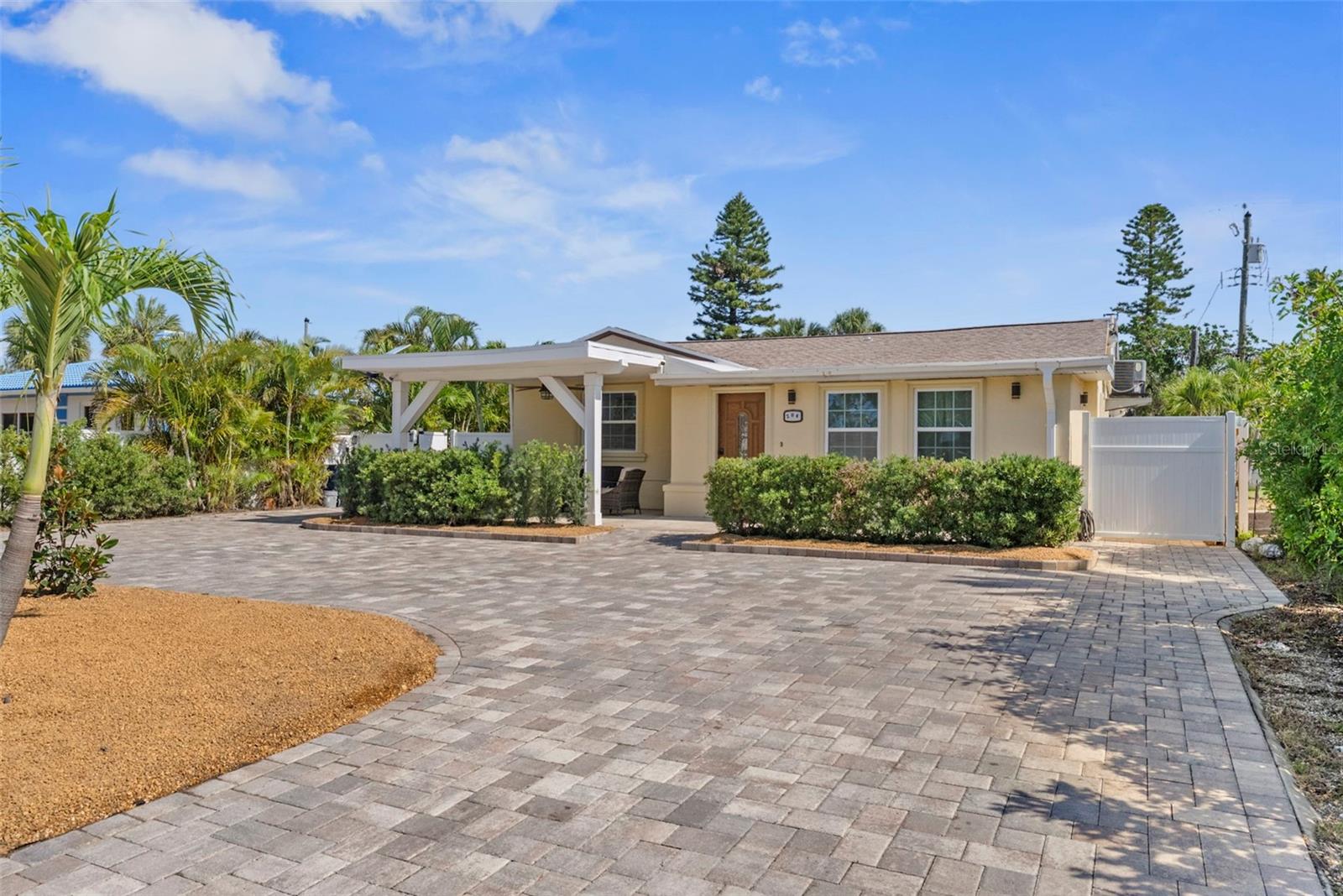 BELLE VISTA BEACH 1ST ADD - Residential Lease