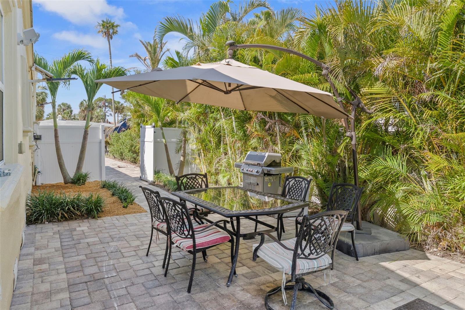 BELLE VISTA BEACH 1ST ADD - Residential Lease