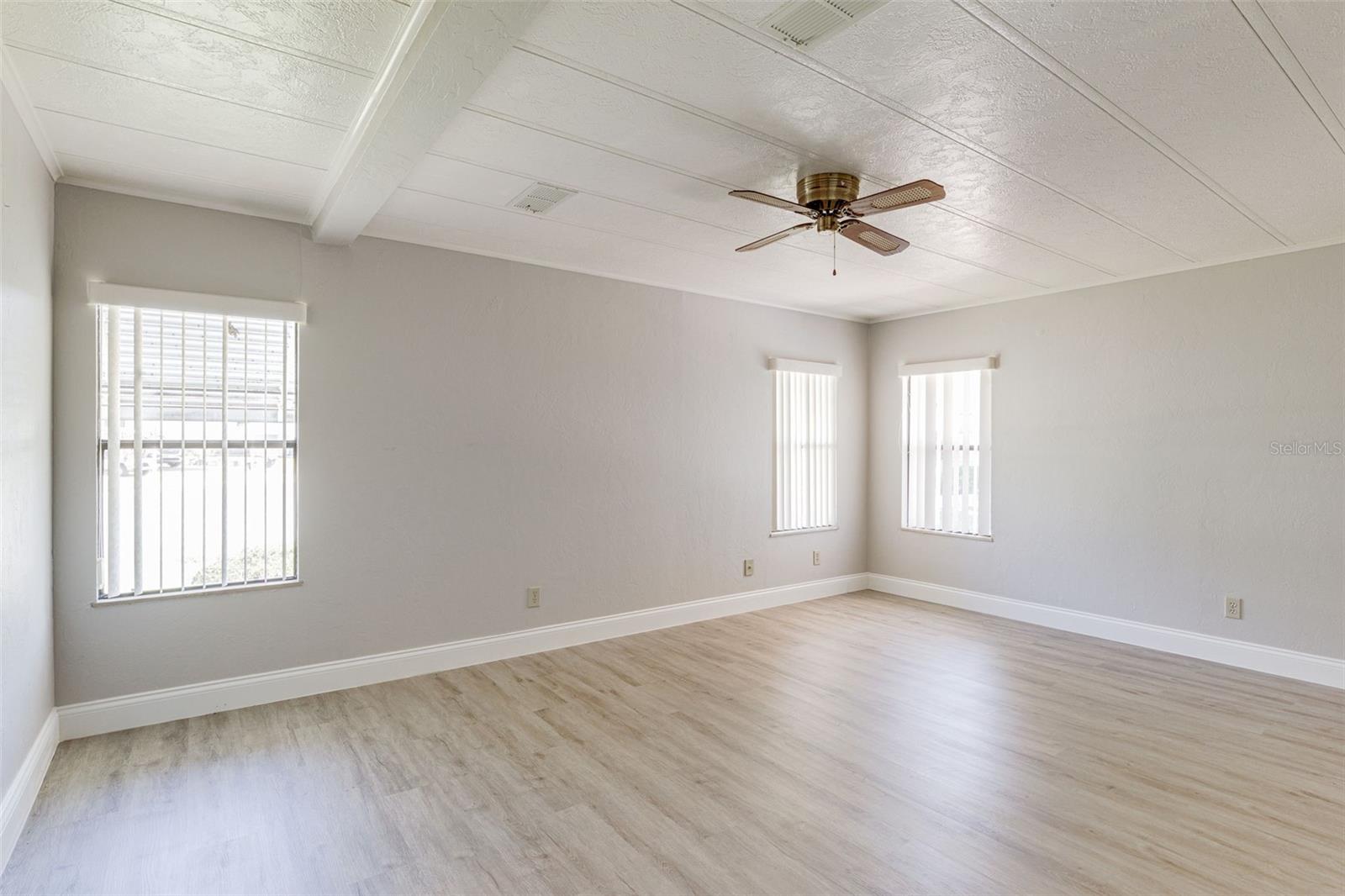 HAWTHORNE AT LEESBURG - Residential