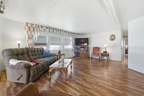 HAWTHORNE AT LEESBURG - Residential