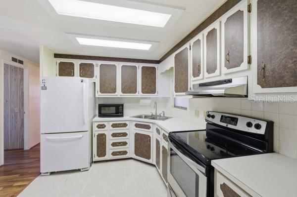 HAWTHORNE AT LEESBURG - Residential