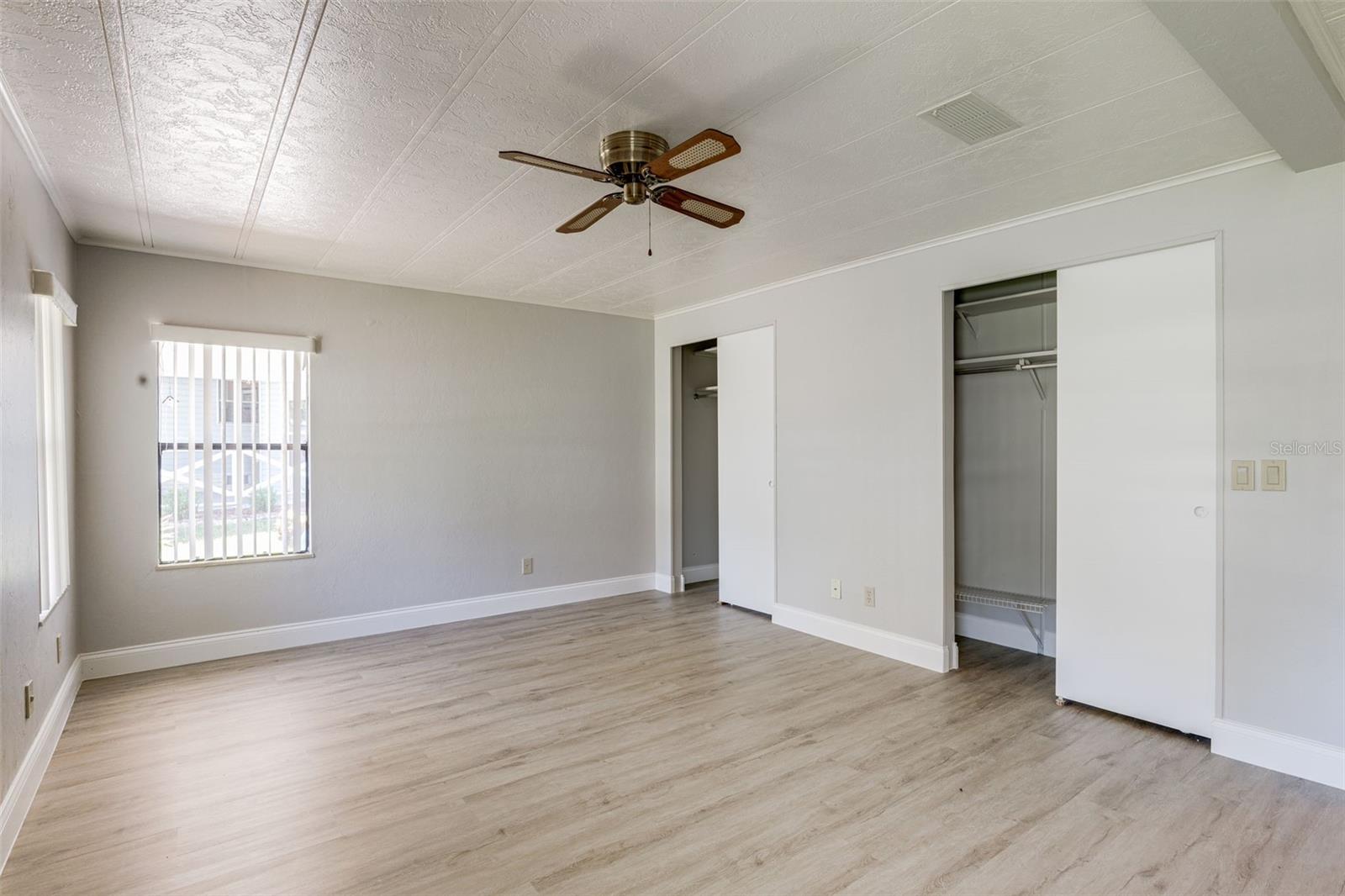 HAWTHORNE AT LEESBURG - Residential