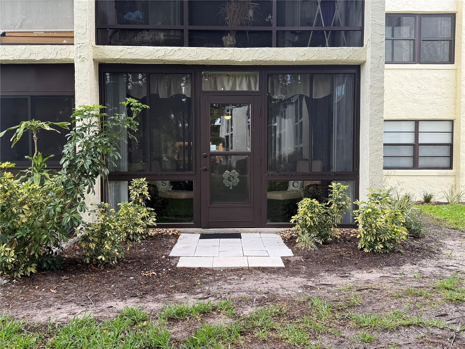 LAKEVIEW OF LARGO - Residential
